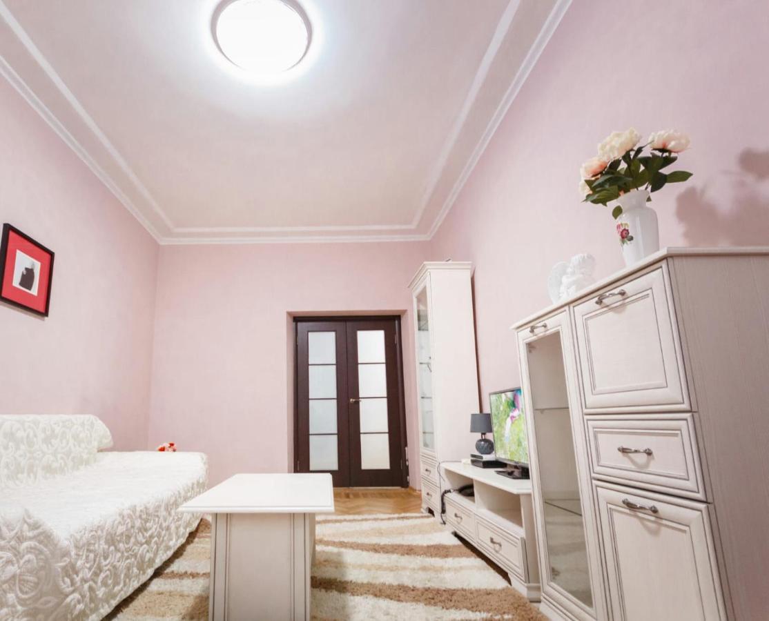 Apartment On Lenina 9 Минск Екстериор снимка