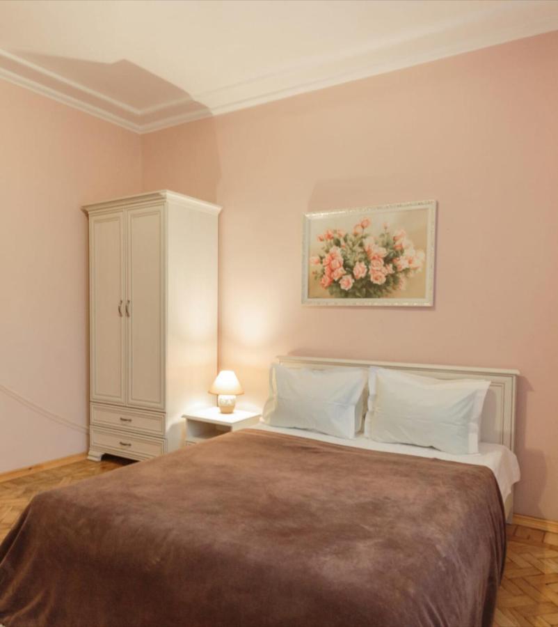 Apartment On Lenina 9 Минск Екстериор снимка