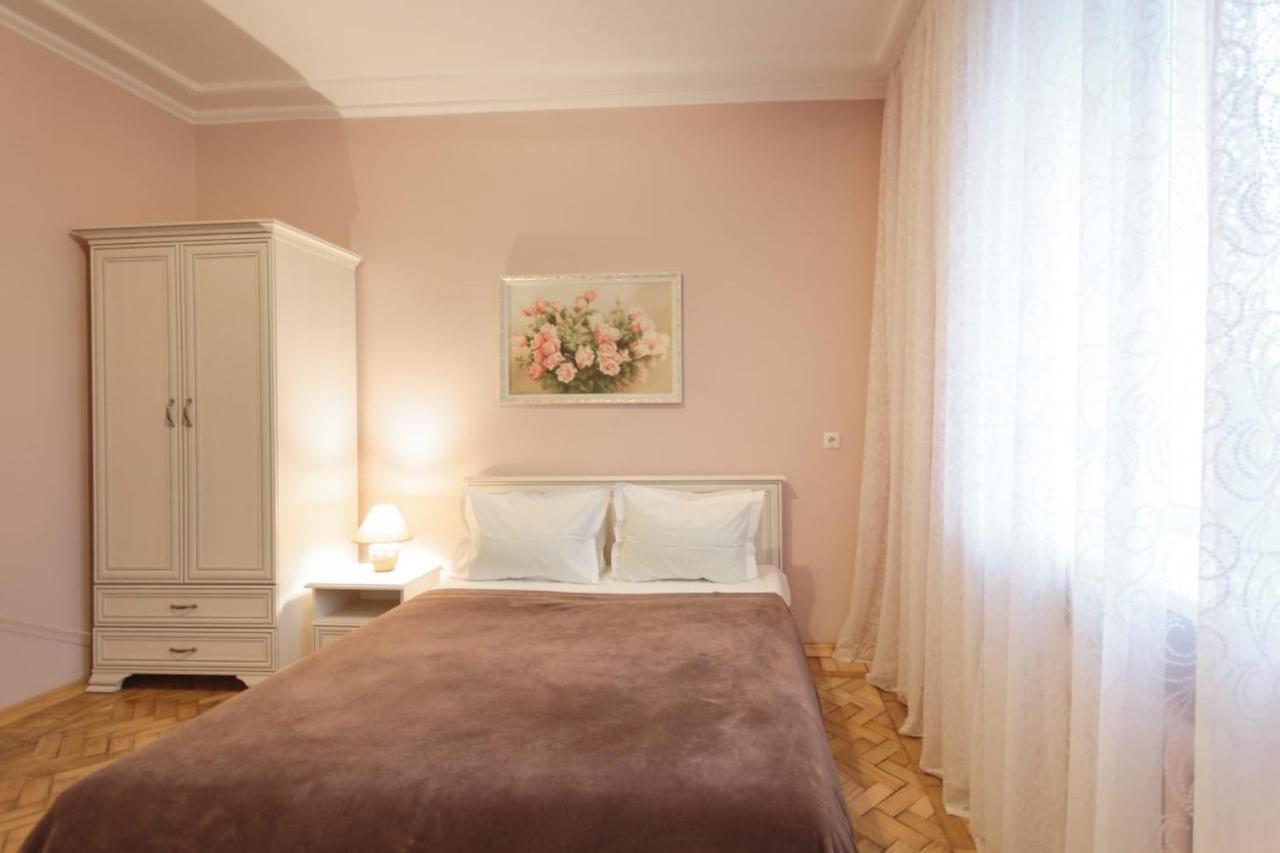 Apartment On Lenina 9 Минск Екстериор снимка